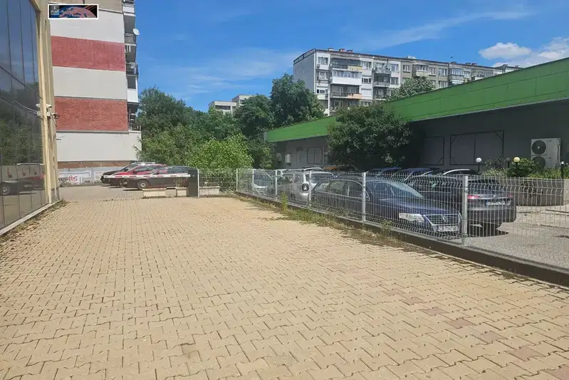 Паркомясто в София, Младост 1