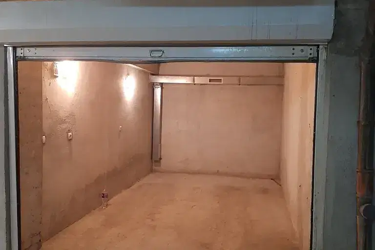 Garage in Sofia, Mladost 2
