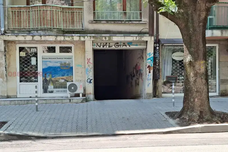 Garage in Sofia, Oborishte