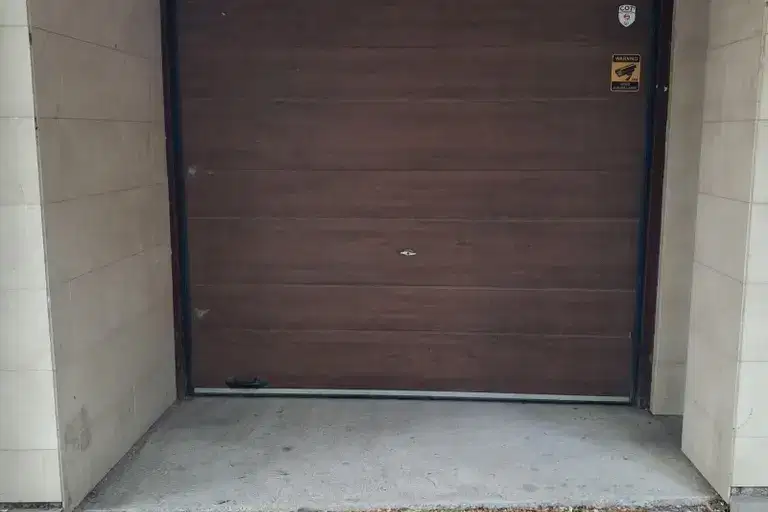 Garage in Sofia, Poduyane