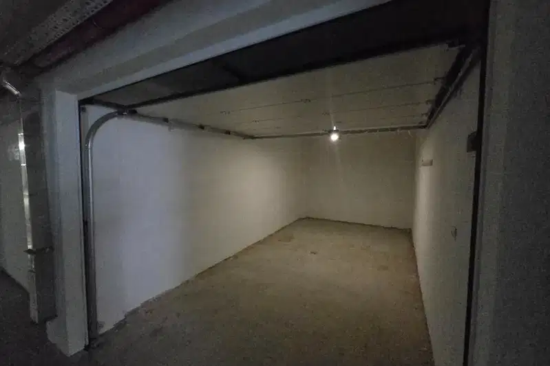 Garage in Sofia, Poduyane