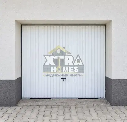Photo 2 — Garage in Sofia, Poligona