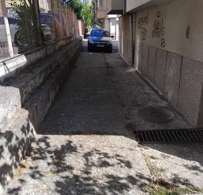 Photo 3 — Garage in Sofia, Reduta