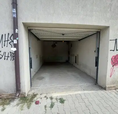 Снимка 4 — Гараж в София, Редута