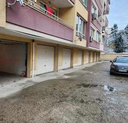 Снимка 2 — Гараж в София, Редута