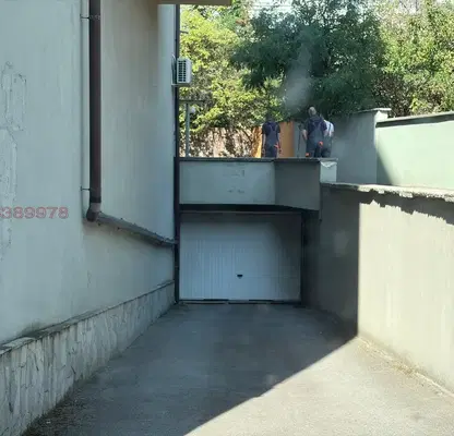 Снимка 5 — Паркомясто в София, Слатина