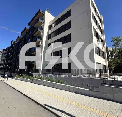 Photo 3 — Garage in Sofia, Studentski Grad