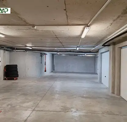 Photo 3 — Garage in Sofia, Suhata Reka