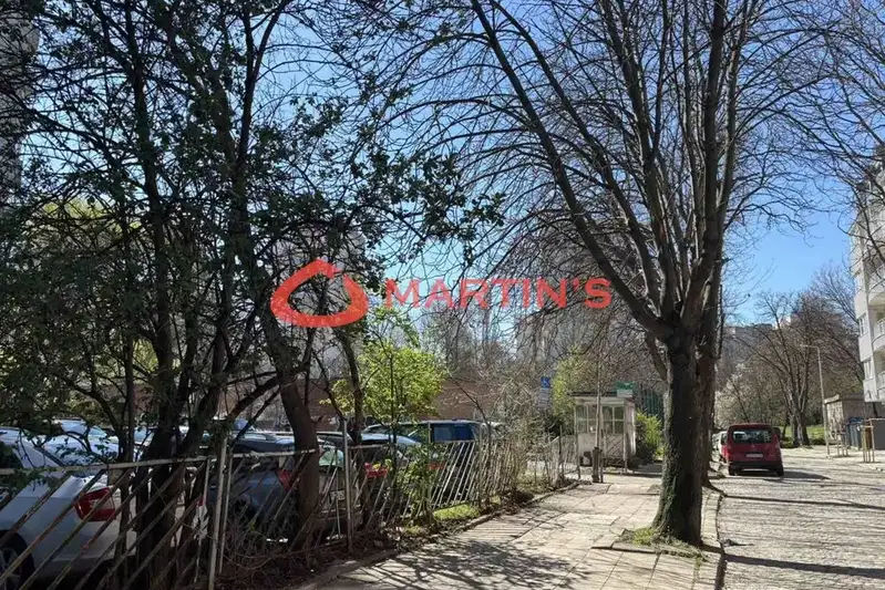 Garage in Sofia, Zona B-19