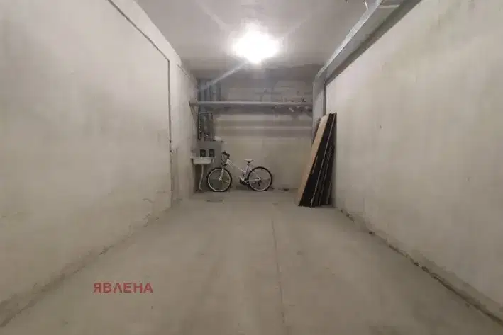 Garage in Sofia, Zona B-19