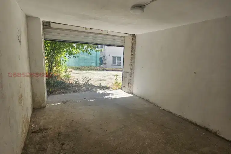 Гараж в Стара Загора, Аязмото