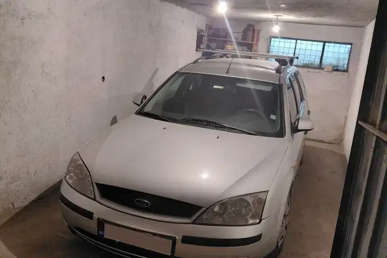 Garage in Stara Zagora, Centyr