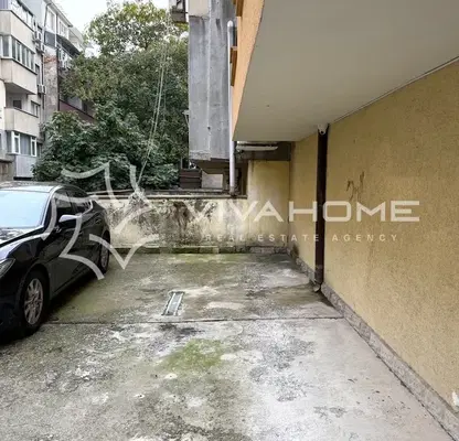 Photo 3 — Parking Spot in Varna, Hei