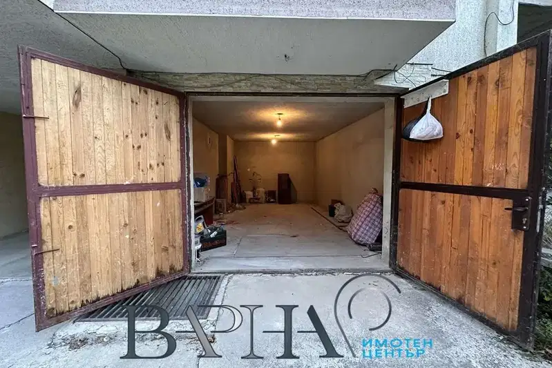 Garage in Varna, Levski 1