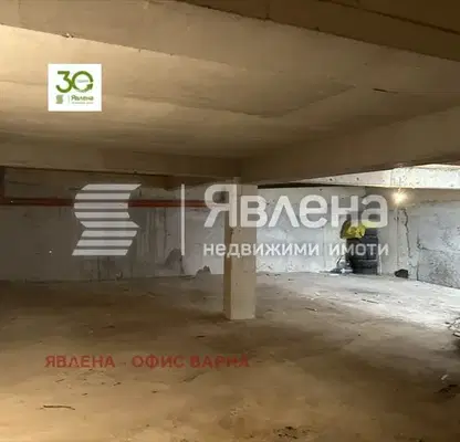 Снимка 2 — Гараж във Варна, Лятно кино Тракия