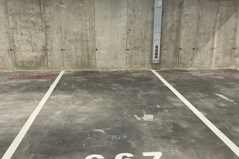 Parking Spot in Varna, Pobeda
