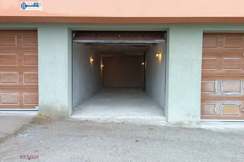 Garage in Veliko Tyrnovo, Centyr