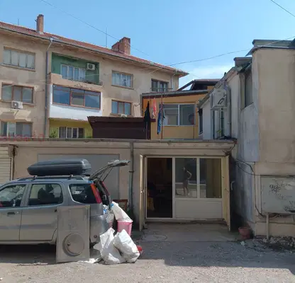 Photo 3 — Garage in Vraca, Centyr