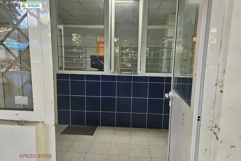 Магазин в Перник, Батановци