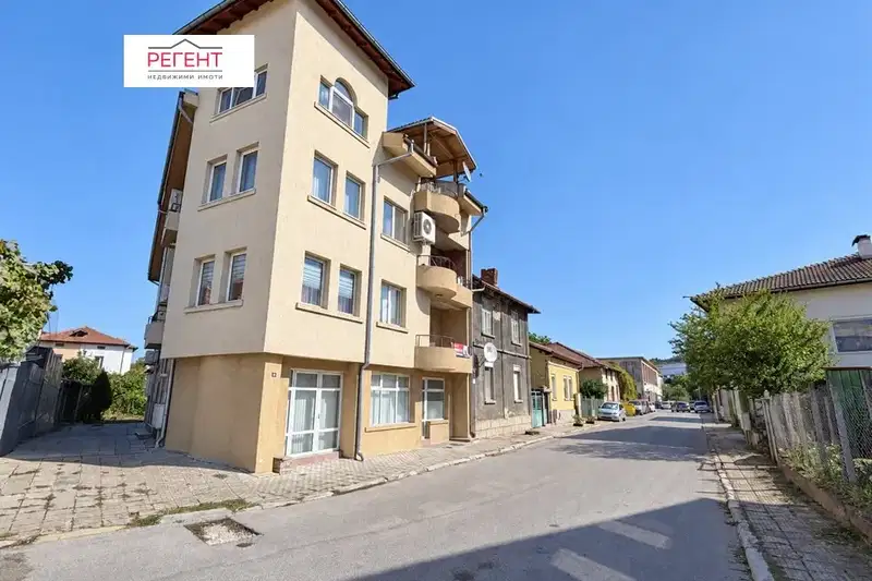 Shop in Gabrovo, Centyr