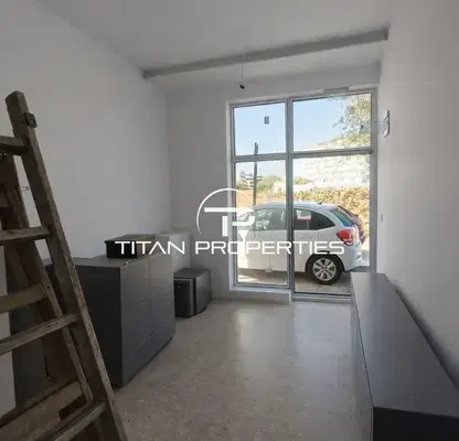 Photo 2 — Shop in Plovdiv, Komatevski Vyzel