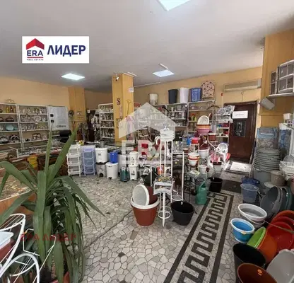 Снимка 3 — Магазин в Русе, Широк център