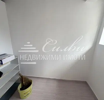 Photo 3 — Shop in Shumen, Pazara