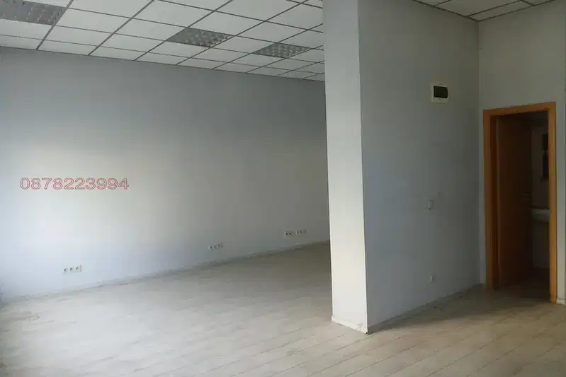 Магазин в София, Център