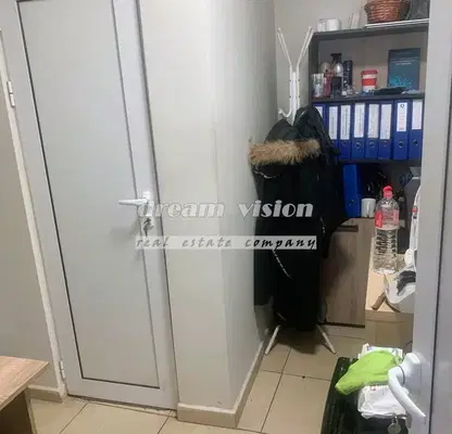 Снимка 2 — Магазин в София, Център