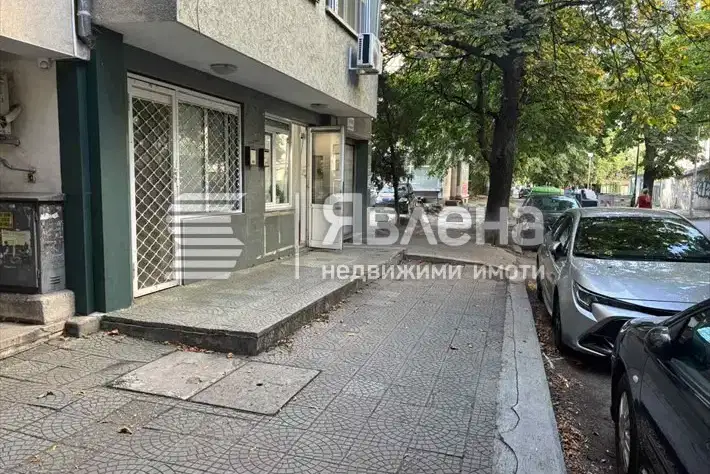 Магазин в София, Стрелбище