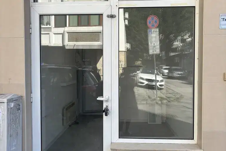 Shop in Varna, Chataldja