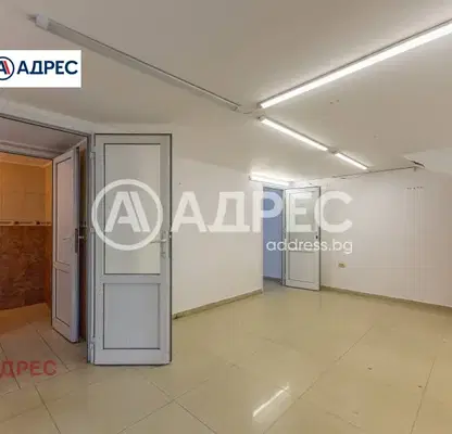 Снимка 4 — Магазин във Варна, ЖП Гара