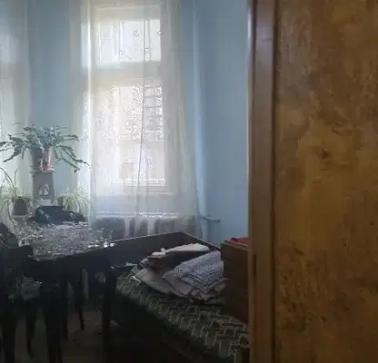 Снимка 2 — Едностаен апартамент в Център, София, на трети етаж