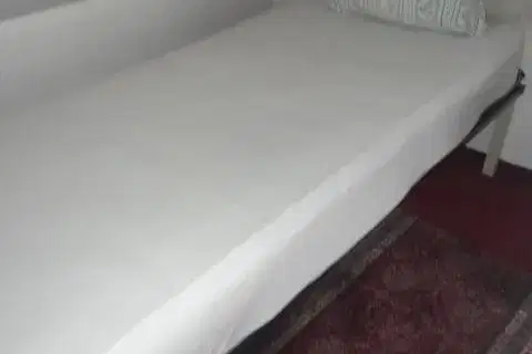 Room in Sofia, Lozenec