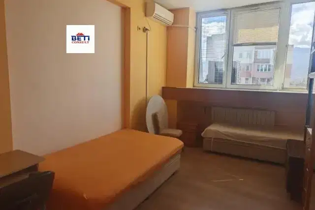 One-room apartment in Zona B-5, Sofia with air conditioning