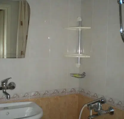 Photo 5 — One-room apartment in Center, Veliko Tarnovo, with bathroom