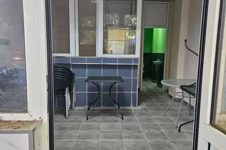 Заведение в Перник, Батановци