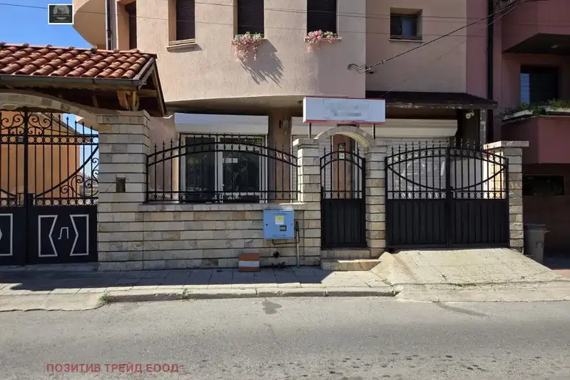 Venue in Kyustendil, Dupnica