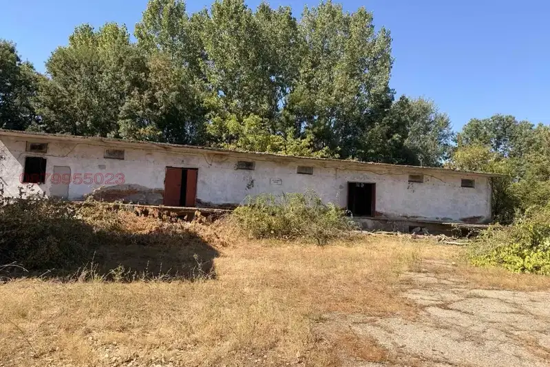 Склад в Монтана, Лом