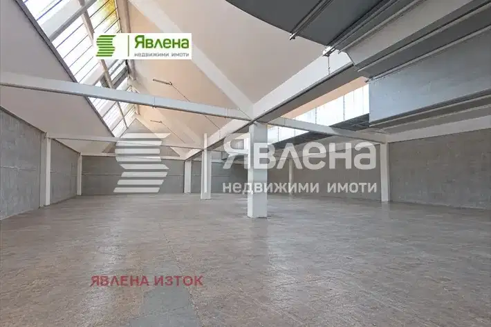 Warehouse in Kazichene