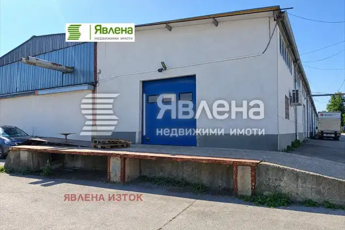 Warehouse in Kazichene