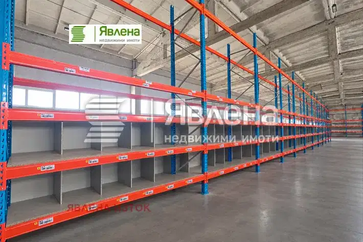 Warehouse in Kazichene