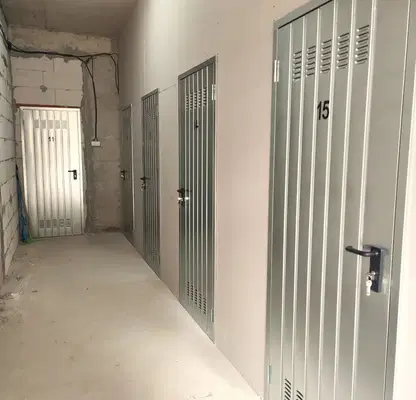 Photo 2 — Warehouse in Sofia, Suhata Reka