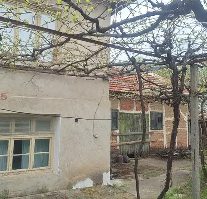 Снимка 3 — Къща в Пазарджик, с. Дебръщица
