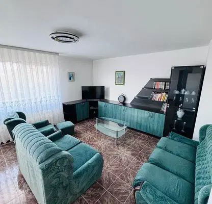 Photo 2 — Spacious 3-room apartment in Shirok Tsentar, Blagoevgrad