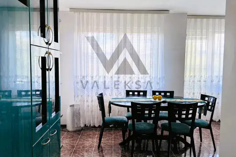 Three-room apartment in Shirok Tsentar, Blagoevgrad with two terraces