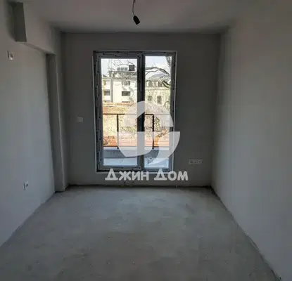 Photo 4 — 3-bedroom apartment in Burgas, Centyr