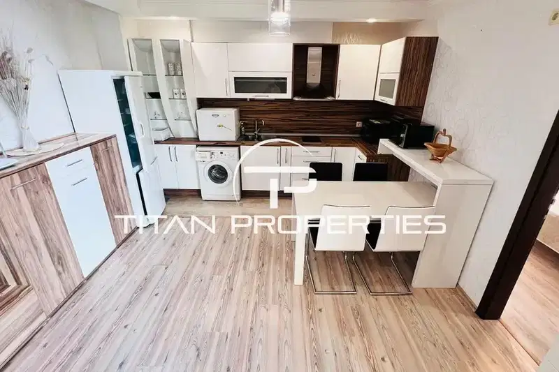 Two-room apartment in Lazur, Burgas with terrace