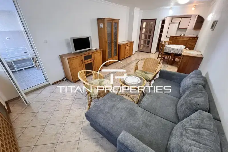Two-room apartment in Lazur, Burgas with terrace