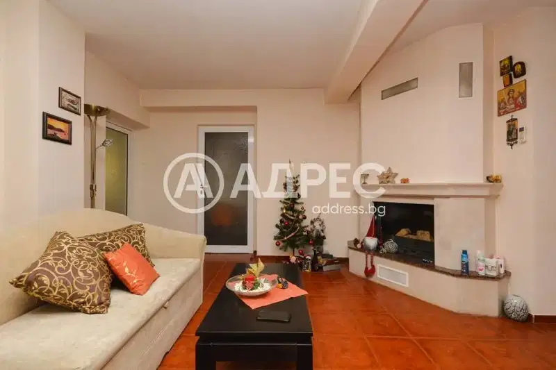 Spacious 4-room maisonette in Vazrazhdane district, Burgas with parking space